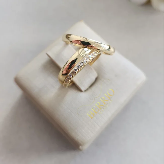 Combo Alianças de Moedas Antigas em Cascavel com Aparador Cravejado