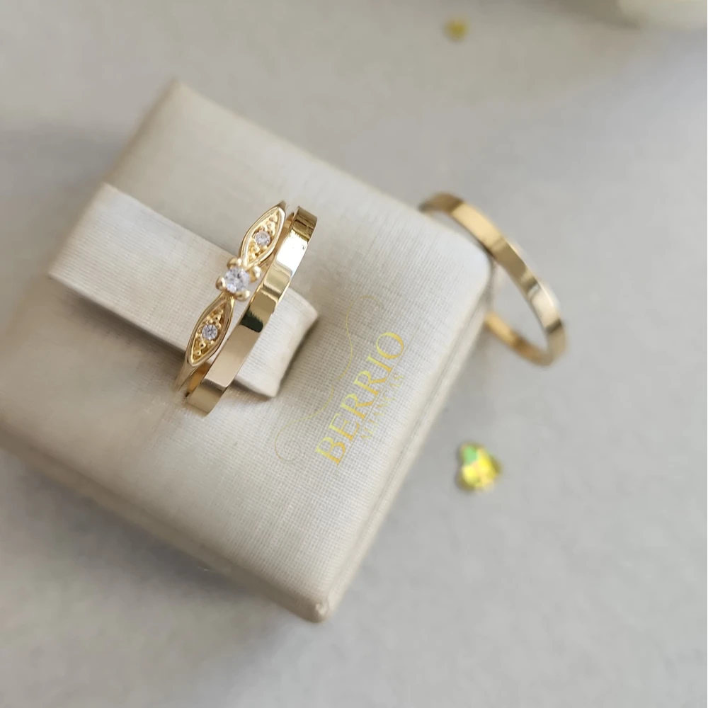 Combo de Alianças de Moedas Antigas em Feira de Santana com Anel Solitário Nova Odessa