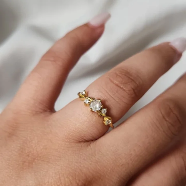 Anel Solitário em Moeda Antiga Realeza